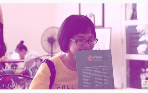 "Gian nan" nộp hồ sơ đại học - Chặng 2: Cú "choáng" sảnh trường
